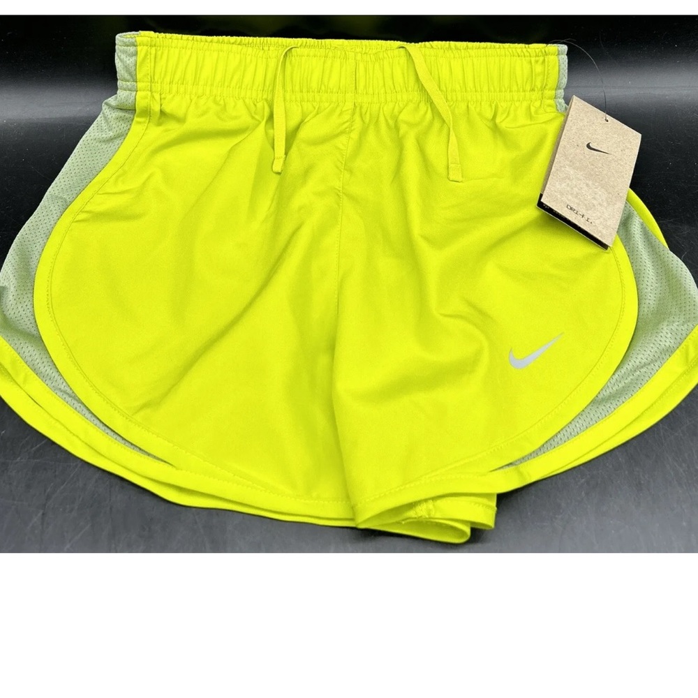 Nike women’s shorts